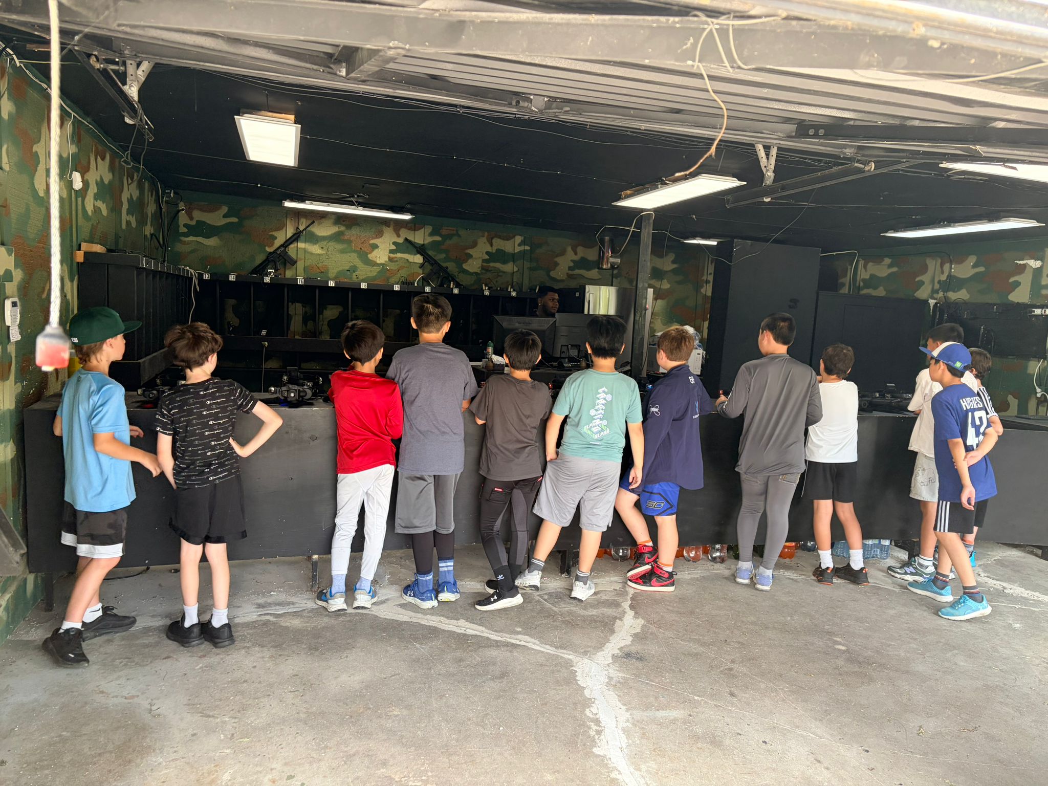 Markham Waxers U11 AA team preparing for a paintball activity